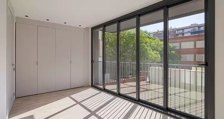 Fix Sliding Screen Door Track in Winter Garden, FL